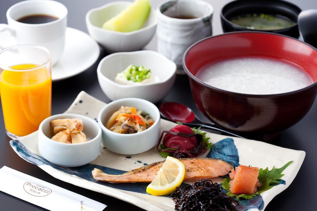 Dukes Hotel Nakasu Фукуока Екстериор снимка