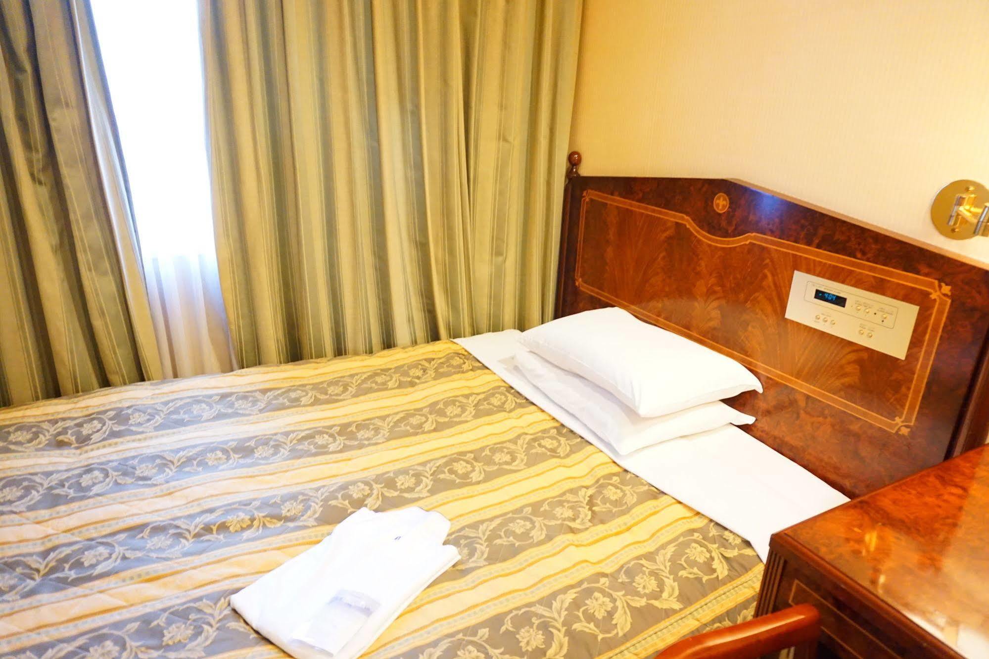 Dukes Hotel Nakasu Фукуока Екстериор снимка