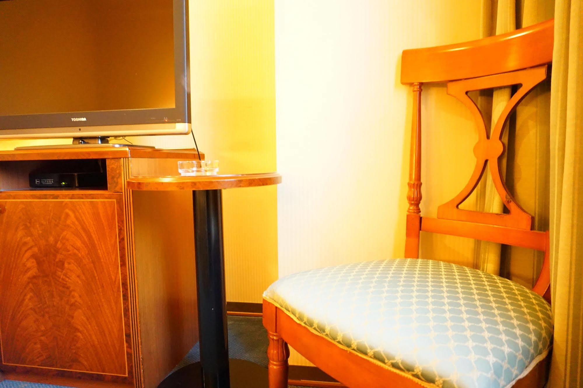 Dukes Hotel Nakasu Фукуока Екстериор снимка